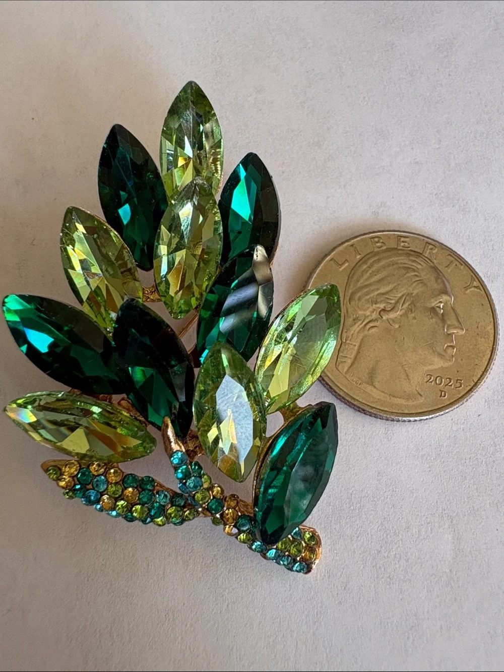 Green Marquise Crystal Leaf Brooch/Pendant